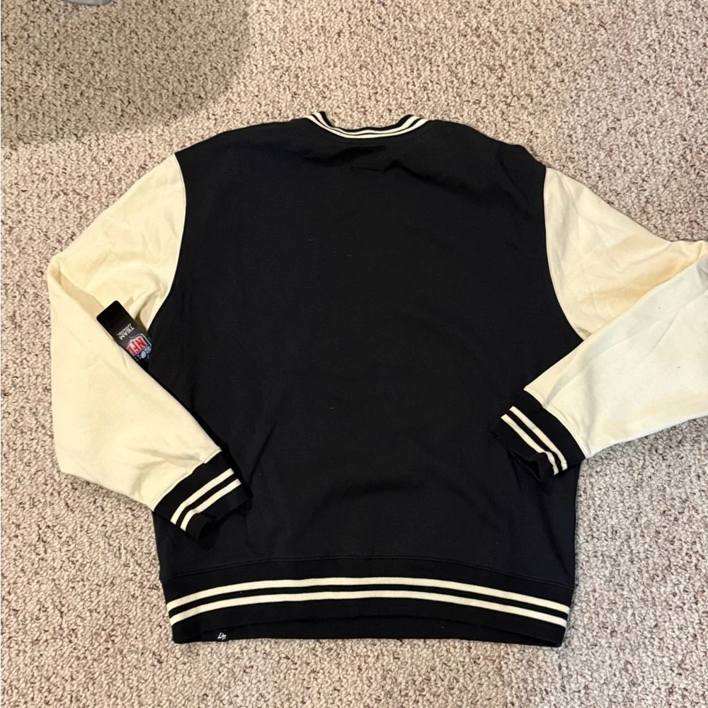 ‘47Brand Philadelphia Eagles Crewneck Sweatshirt - Picture 2 of 4